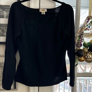 Classic Black Cashmere Long Sleeve sweater